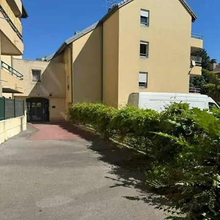 Apartment M44 Marquer Route De Geneve *